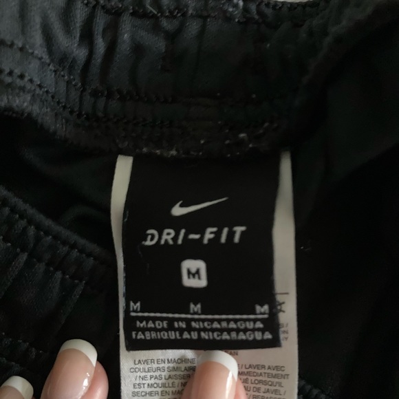 nike shorts - Picture 3 of 3